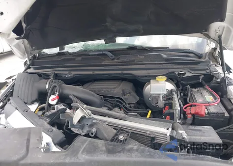 2019 Ram 1500 Big Horn/Lone Star 4X2 5'7 Box from USA, damaged, VIN 1C6RREFT3KN581499